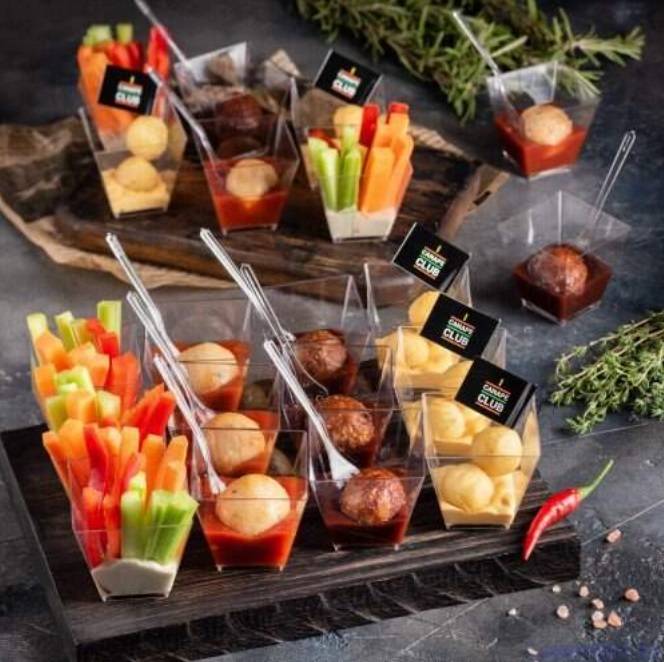 Фуршетный сет "Своя компания" на 21-25 персон 