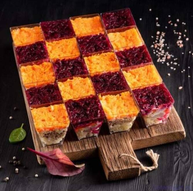 Фуршетный сет "Своя компания" на 21-25 персон 