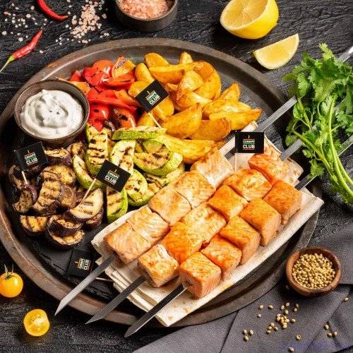 Шашлык из семги с овощами гриль